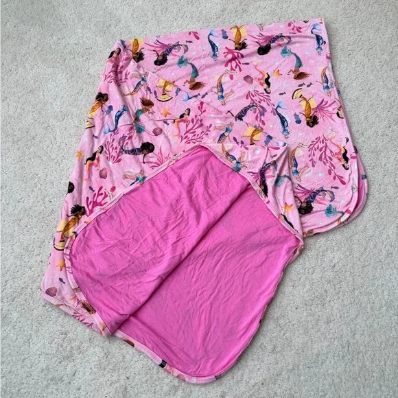 Posh Peanut x Disney’s The Little Mermaid Classic Reversible Patoo - 40”x40” - Picture 6 of 6